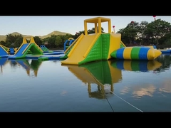 أكوا بارك نفخ الكبار العملاق ، ألعاب الحديقة المائية نفخ PVC للحريق