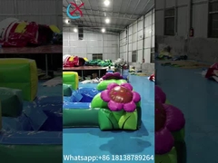 منزل قاطع في الهواء الطلق مع المنحدرات الحيوانات الغابة القصر القاطع المضغوط مع المنزلقات
