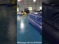 التجارية 0.55ملم البلاستيك القماش المضغوط لعبة الرياضة القماش المضغوط مسار العقبات لعبة للحدث