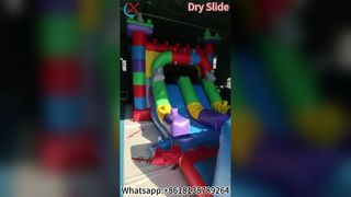 أطفال ترتد منزل المياه الشريحة المرح