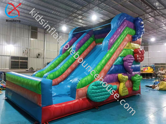المنزلقات التجارية القابلة للنفخ الحلوى الملونة المنزلقات الجافة القابلة للنفخ في الهواء الطلق